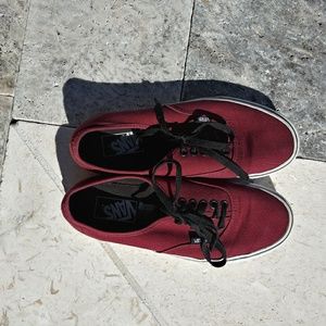 Vans maroon men's size 6.5 womens size 8 sneakers